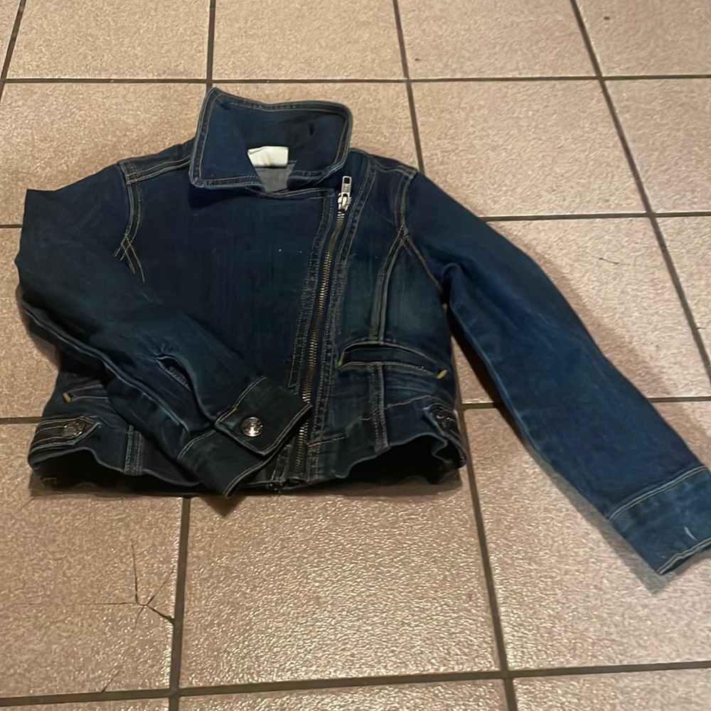 Kids/toddlers adorable unused dark wash denim jacket